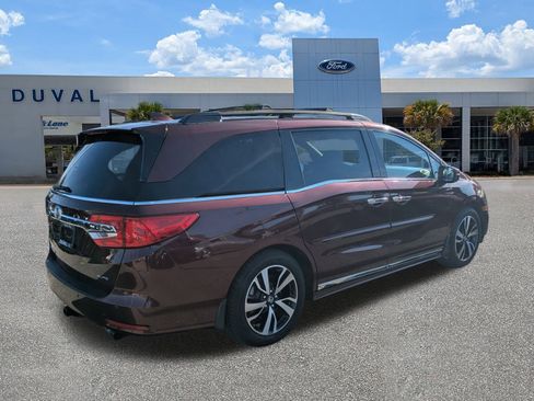 Used 2019 Honda Odyssey Elite image 4