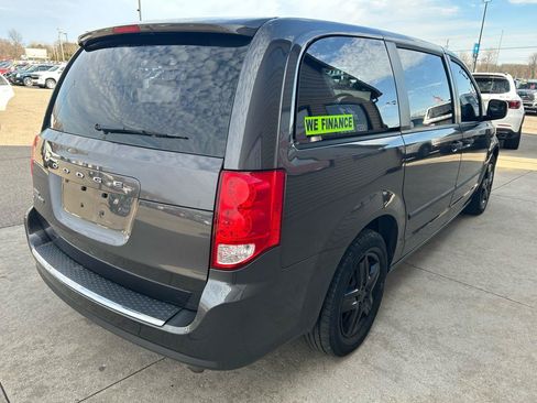 Used 2016 Dodge Grand Caravan FWD image 5