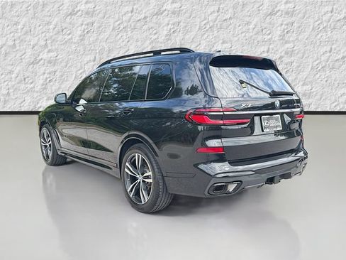 Used 2024 BMW X7 xDrive40i w/ M Sport Package AWD/4WD image 5