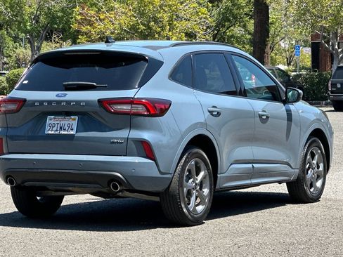 Certified 2024 Ford Escape ST-Line Select w/ Tech Pack #1 AWD/4WD image 3