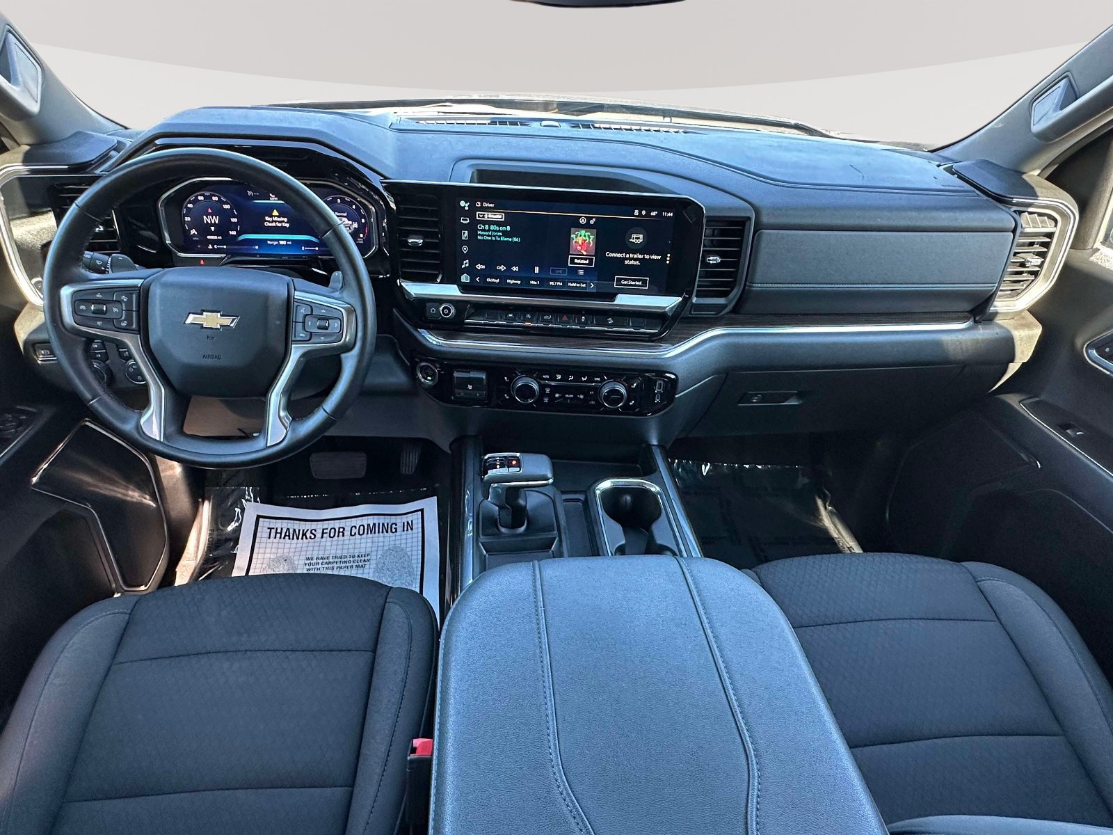 Used 2023 Chevrolet Silverado 1500 LT w/ Z71 Off-Road Package AWD/4WD image 7