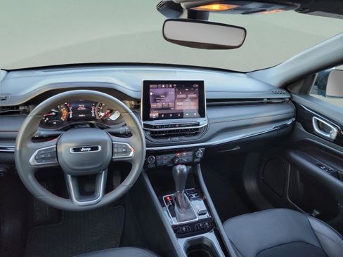 Used 2023 Jeep Compass Trailhawk image 19