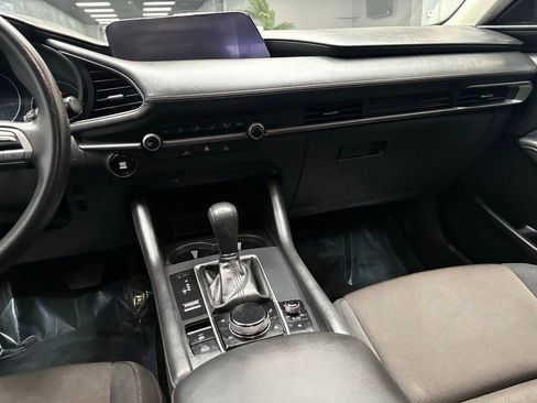 Used 2021 MAZDA MAZDA3 s FWD image 37