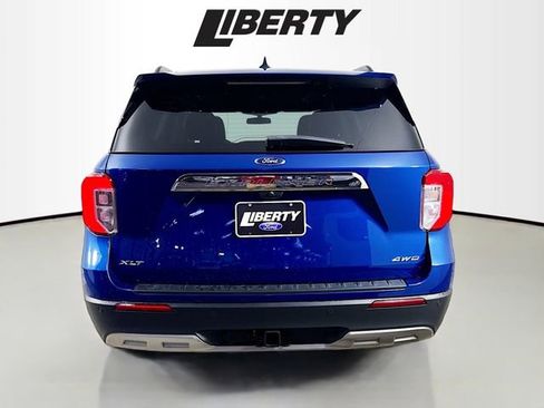 Certified 2022 Ford Explorer XLT w/ Equipment Group 202A image 6