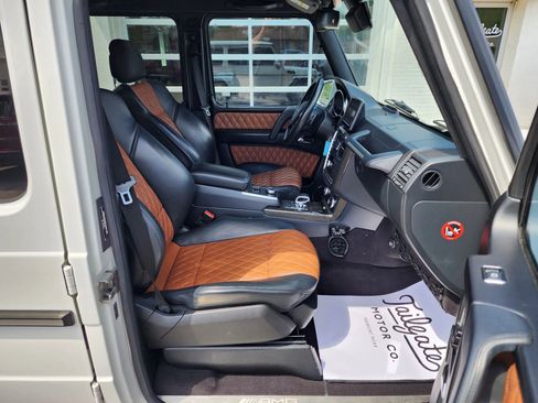 Used 2014 Mercedes-Benz G 63 AMG 4MATIC image 9