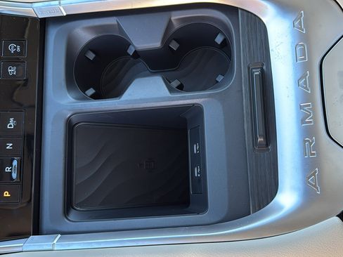 Certified 2025 Nissan Armada Platinum Reserve image 17