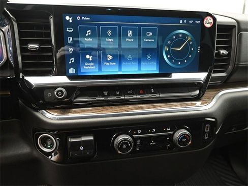 Certified 2024 Chevrolet Silverado 2500 LT image 25