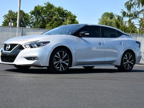 Used 2018 Nissan Maxima Platinum FWD image 3