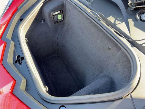 Used 2021 Chevrolet Corvette Stingray Preferred Cpe w/ Z51 Performance Package image 22