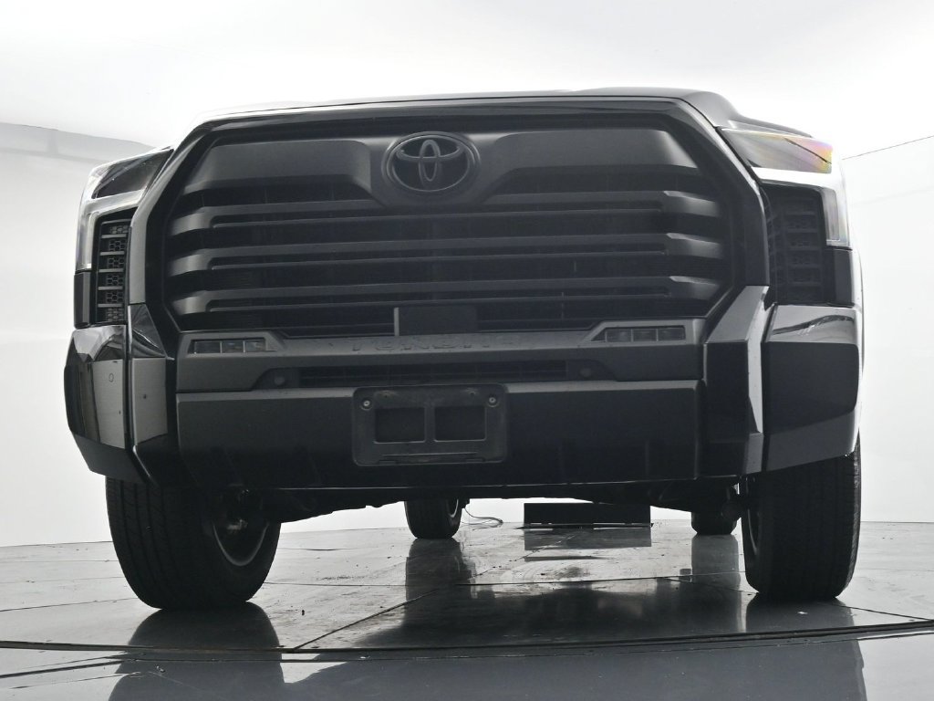 Used 2023 Toyota Tundra SR5 w/ SR5 Convenience Package AWD/4WD image 33