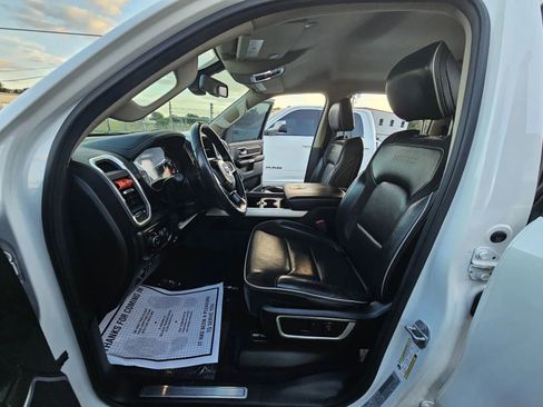 Used 2019 RAM 1500 Laramie image 13