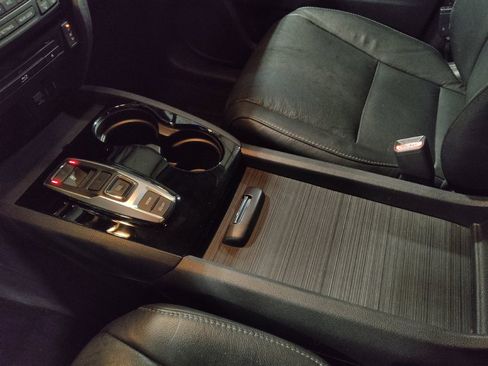 Used 2018 Honda Pilot Touring image 26