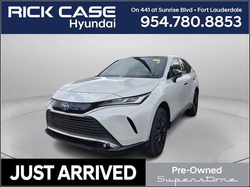 Used 2024 Toyota Venza Nightshade image 1