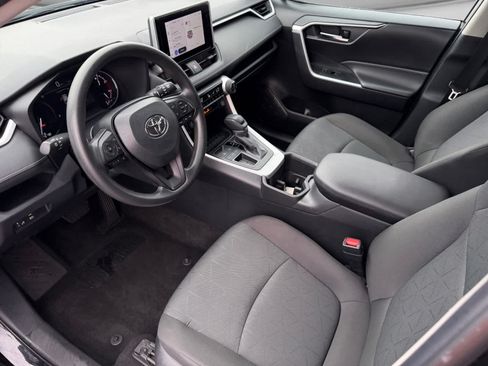 Used 2024 Toyota RAV4 XLE FWD image 10
