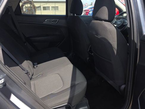 Used 2024 Kia Sportage LX FWD image 15