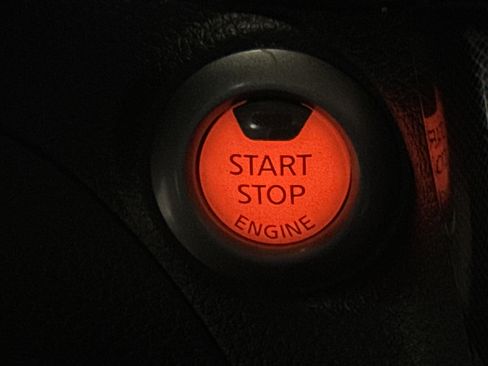 Used 2019 Nissan Sentra SR image 14