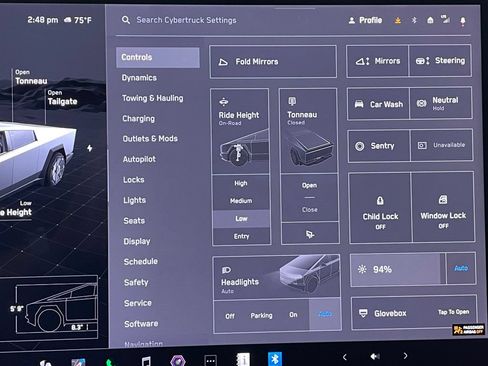 Used 2024 Tesla Cybertruck AWD Crew Cab image 32