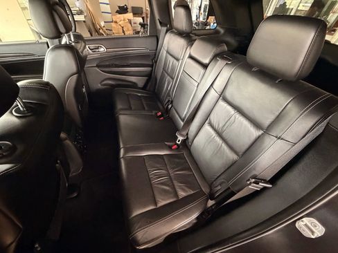 Used 2016 Jeep Grand Cherokee Limited image 15