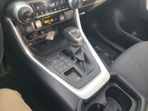 Used 2019 Toyota RAV4 XLE image 26