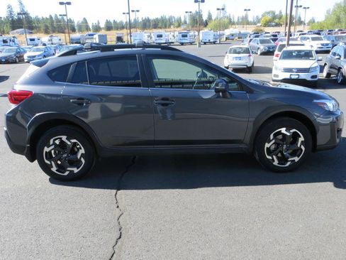 Used 2022 Subaru Crosstrek 2.5i Limited w/ Moonroof Package 1 image 6