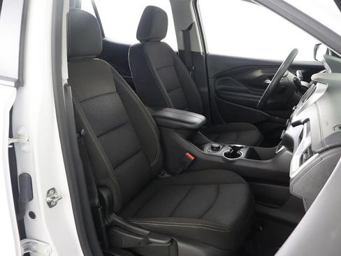 Used 2024 GMC Terrain SLE AWD/4WD image 24