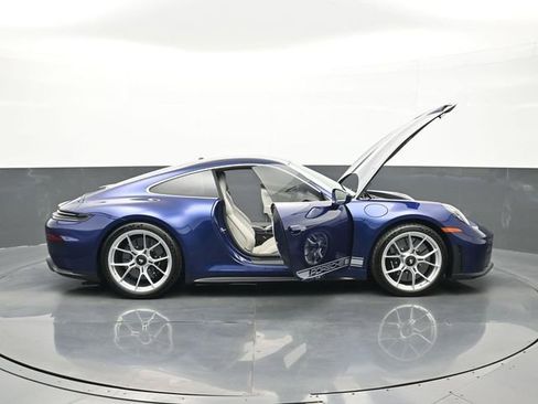 Certified 2026 Porsche 911 GT3 RWD image 30