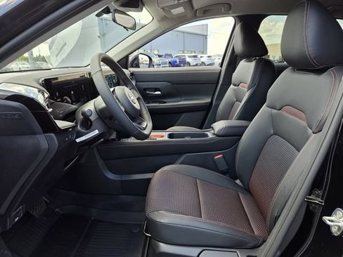 New 2026 Nissan Kicks SR FWD image 8