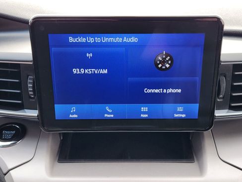 Used 2023 Ford Explorer XLT w/ Equipment Group 202A image 19