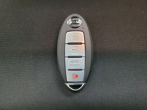 Used 2022 Nissan Sentra SV image 32