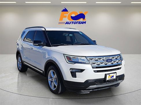Used 2018 Ford Explorer XLT w/ Equipment Group 201A image 7