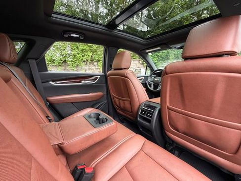 Used 2019 Cadillac XT5 Luxury FWD image 33