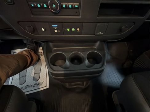 Certified 2020 Chevrolet Express 2500 w/ Driver Convenience Package image 20