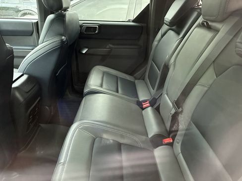 Used 2024 Ford Bronco Outer Banks AWD/4WD image 17