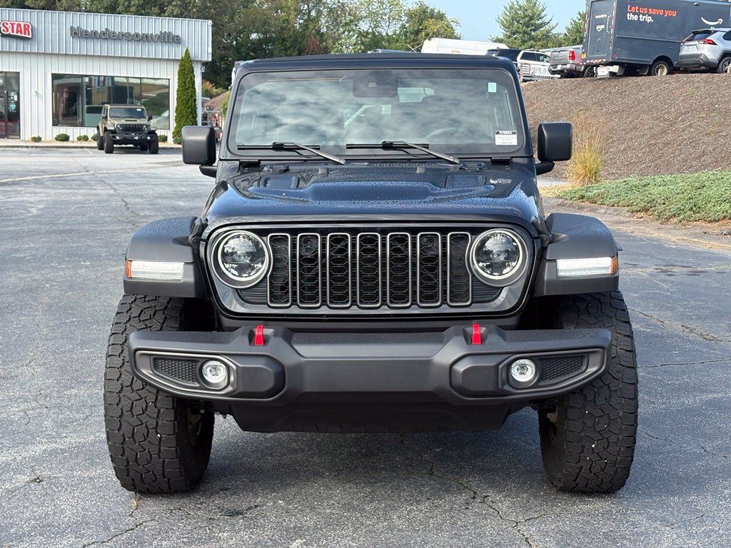 Used 2024 Jeep Wrangler Unlimited Rubicon w/ Convenience Group AWD/4WD image 9