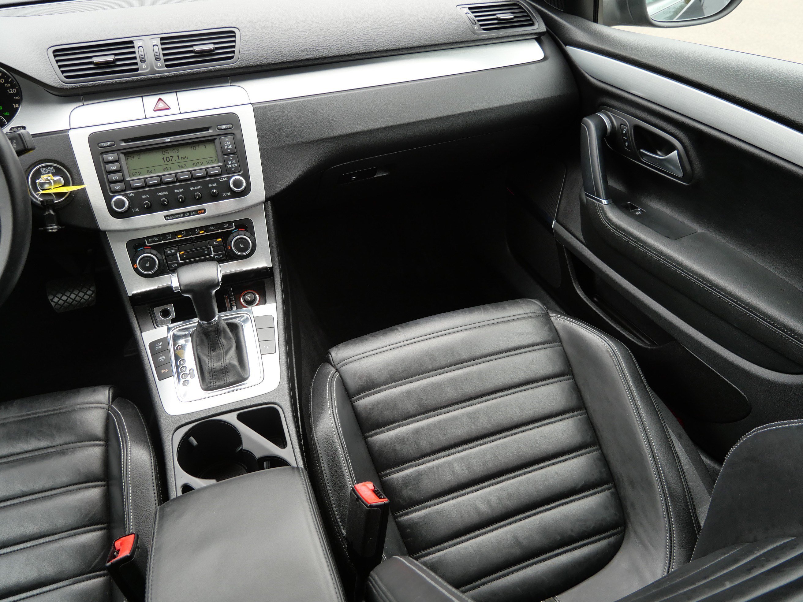 Used 2009 Volkswagen CC VR6 Sport FWD image 11