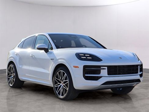 New 2026 Porsche Cayenne E-Hybrid Coupe image 11