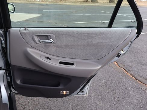 Used 2002 Honda Accord LX image 25