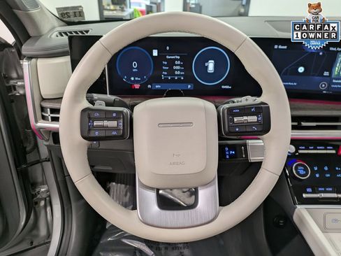 Used 2024 Hyundai Santa Fe Limited AWD/4WD image 19