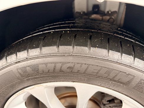 Used 2020 Ford Fusion SE image 38