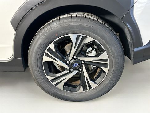 Used 2024 Subaru Crosstrek 2.0i Premium image 11
