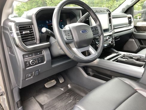 Used 2024 Ford F250 Lariat AWD/4WD image 10