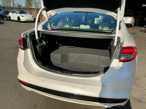 Used 2017 Ford Fusion Titanium image 27