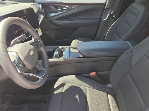 New 2025 Chevrolet Blazer EV LT image 22