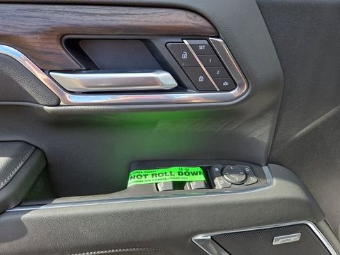 New 2026 GMC Sierra 1500 SLT image 15