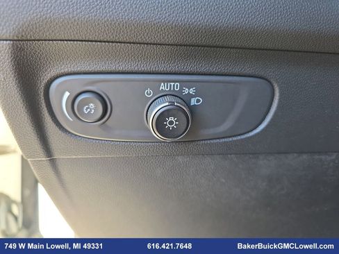 Used 2023 Buick Envision Essence w/ Sport Touring Package image 25