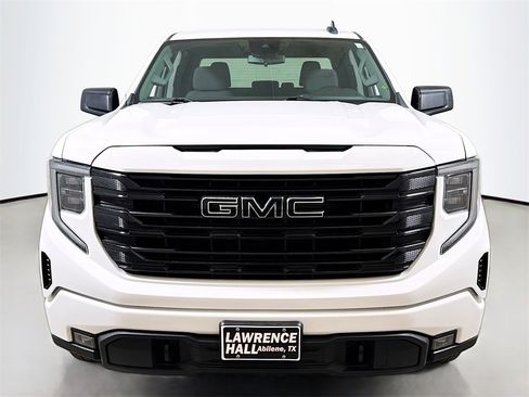 Used 2022 GMC Sierra 1500 Elevation image 2