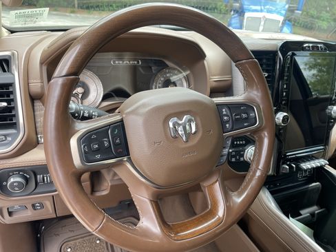 Used 2019 RAM 1500 Limited AWD/4WD image 17