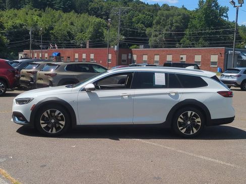 Used 2018 Buick Regal Essence w/ Driver Confidence Package #1 AWD/4WD image 7