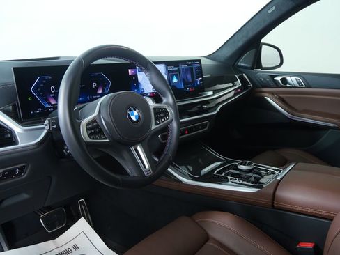 Certified 2023 BMW X7 M60i w/ Executive Package AWD/4WD image 12