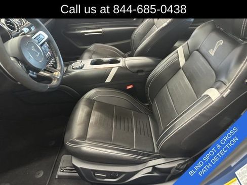 Used 2021 Ford Mustang Shelby GT500 w/ Technology Package RWD image 5